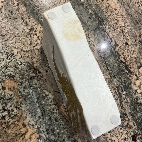 White and Gold Decorative Vase - Picture 5 of 9